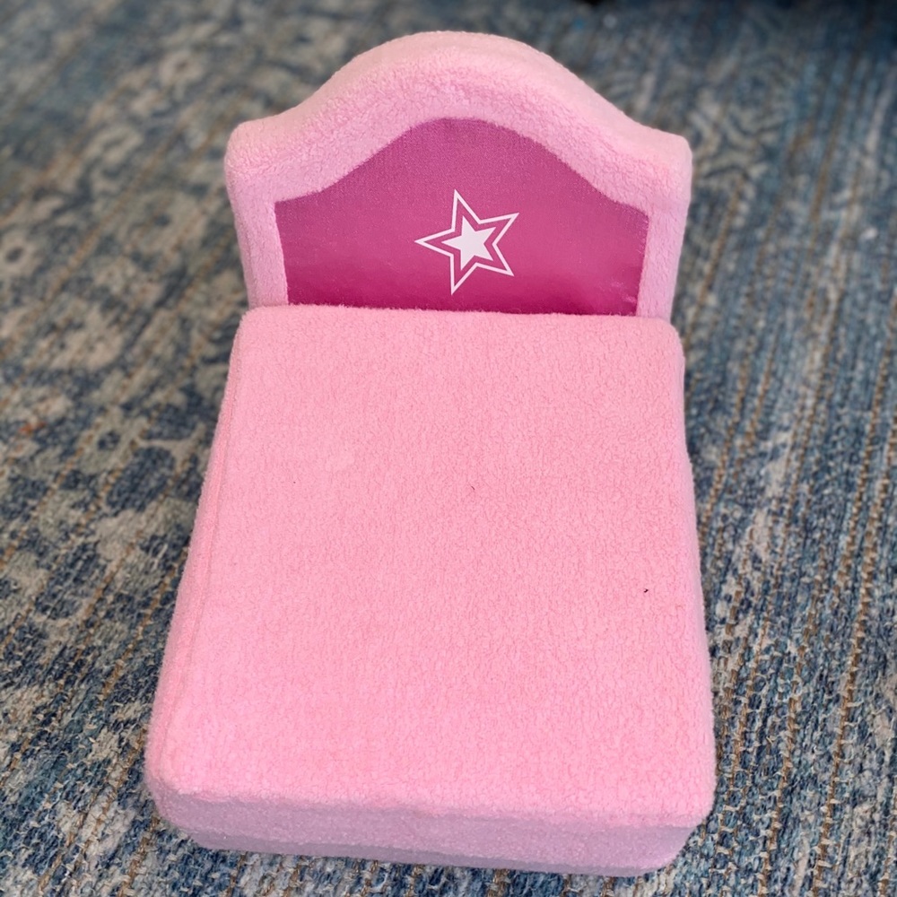 American girl doll fold out chair!